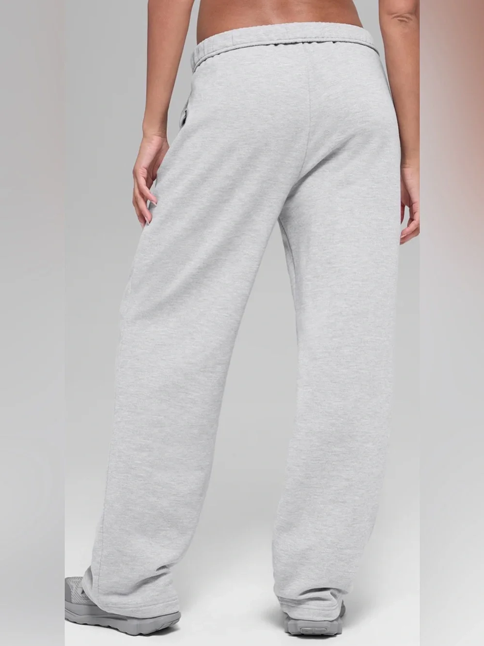 NWT ALO Accolade Straight Leg Sweatpant